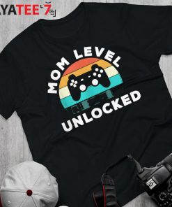 Vintage Mom Level Unlocked T-Shirt New Mom Gift Baby Announcement