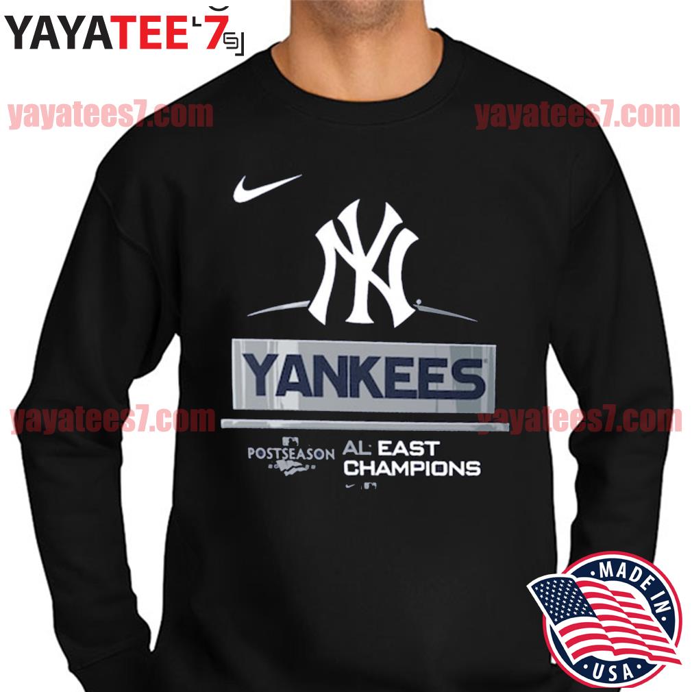 Nike Men's New York Yankees Navy Logo T-Shirt