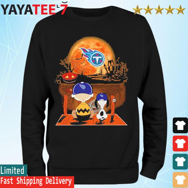 Charlie Brown And Snoopy Watching Tennessee Titans Halloween T-Shirt