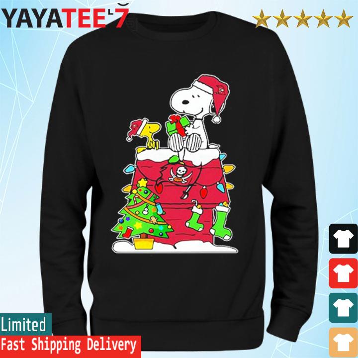 Christmas Snoopy Tampa Bay Buccaneers Shirt