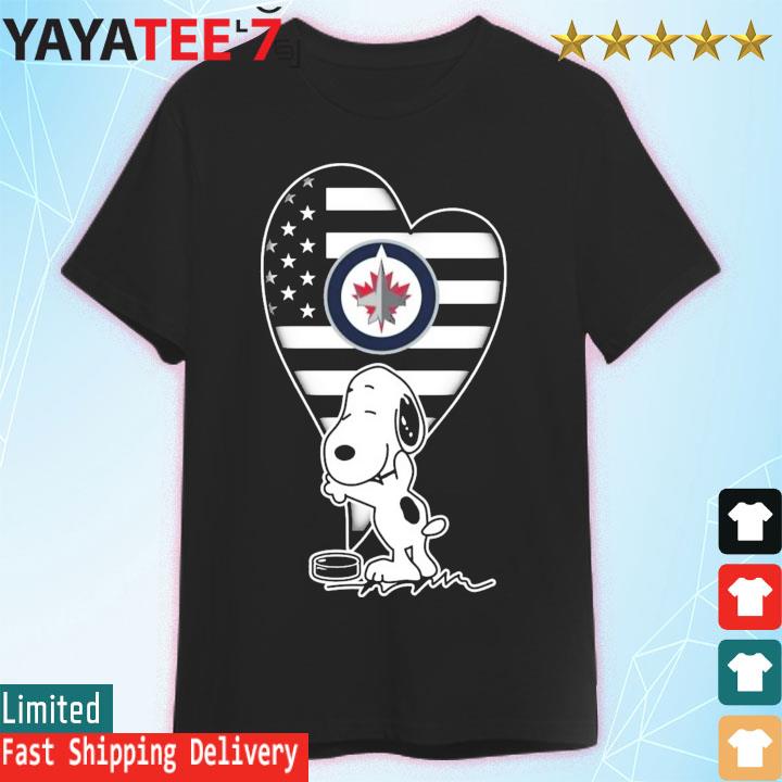 Snoopy hug heart Winnipeg Jets shirt