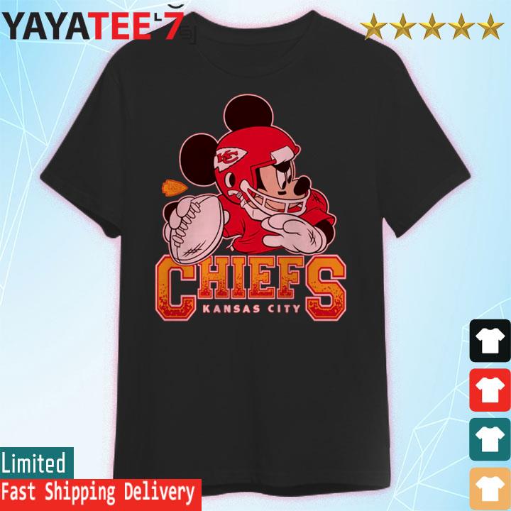 Tampa Bay Buccaneers Mickey at Quarterback Disney Vintage Football T-Shirt  - Dynasty Sports & Framing