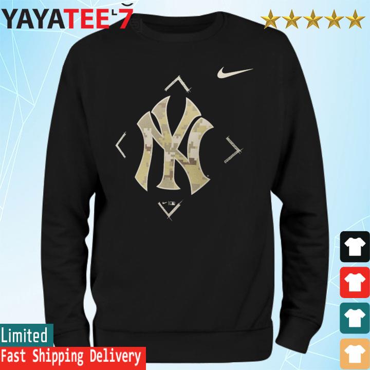 Men's Nike Black New York Yankees Camo Logo T-Shirt Size: Medium